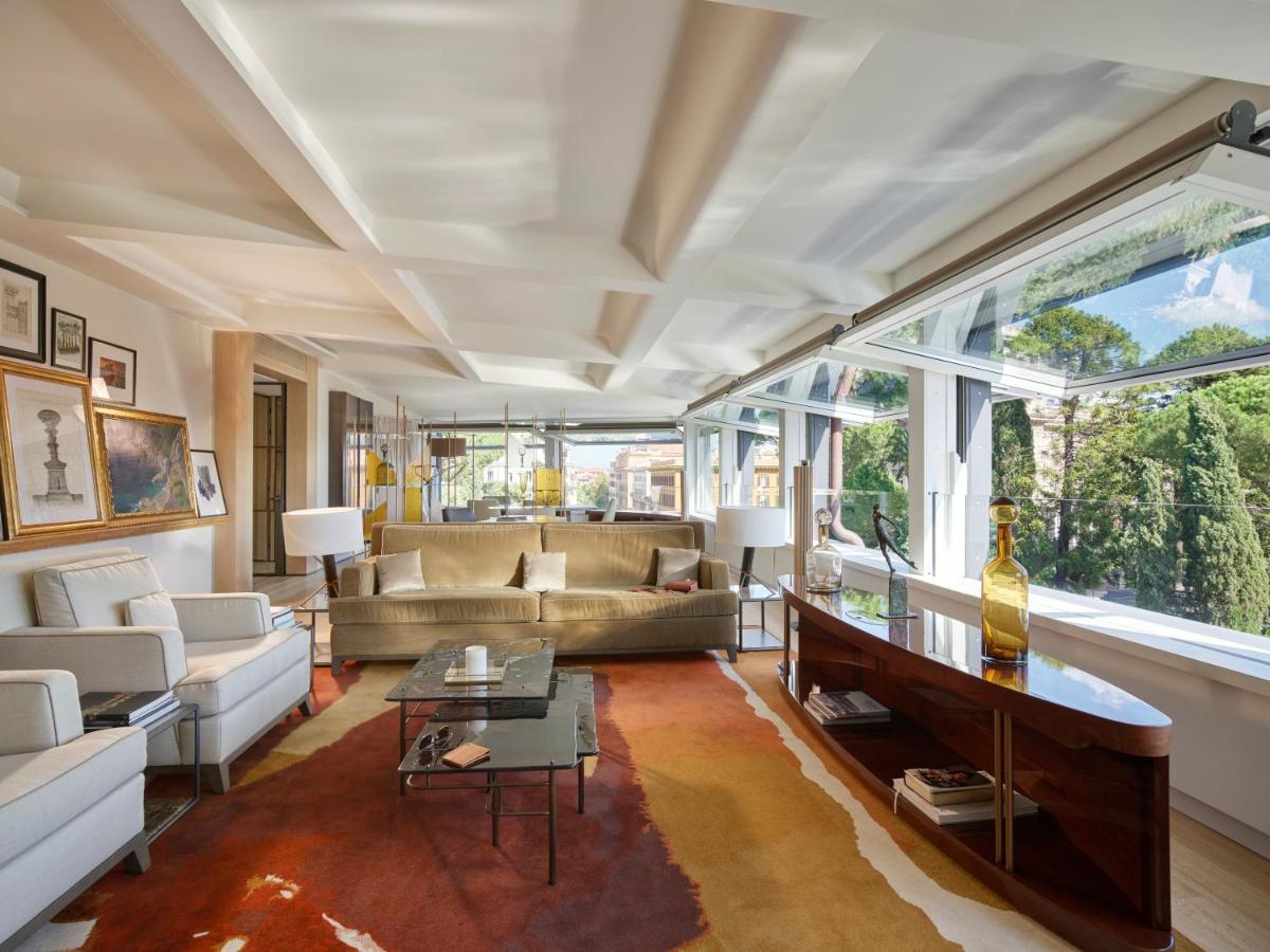 Superior King Suite