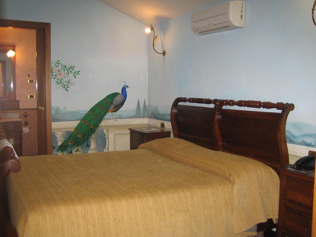 Double Room with Private Garden - Annex