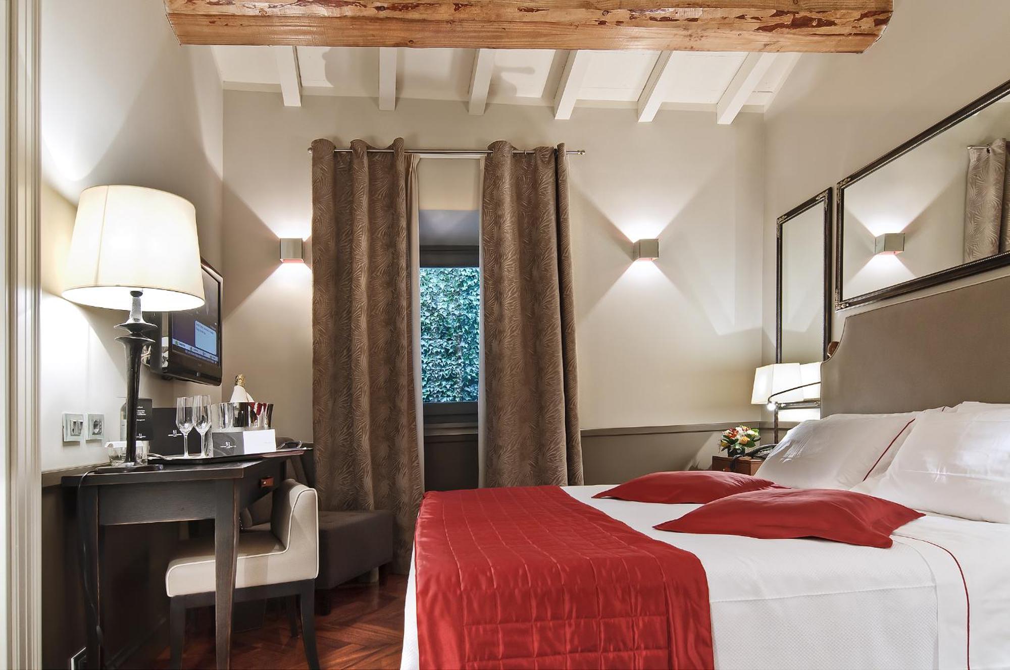 Superior Double Room,698858871:JPEG