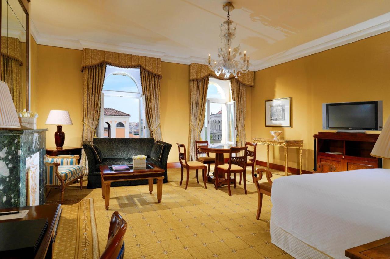Grandluxe Double King Larger Guest room 1 King